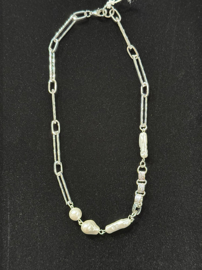 Mother of Pearl with Silver Chain Necklace nw 26 9