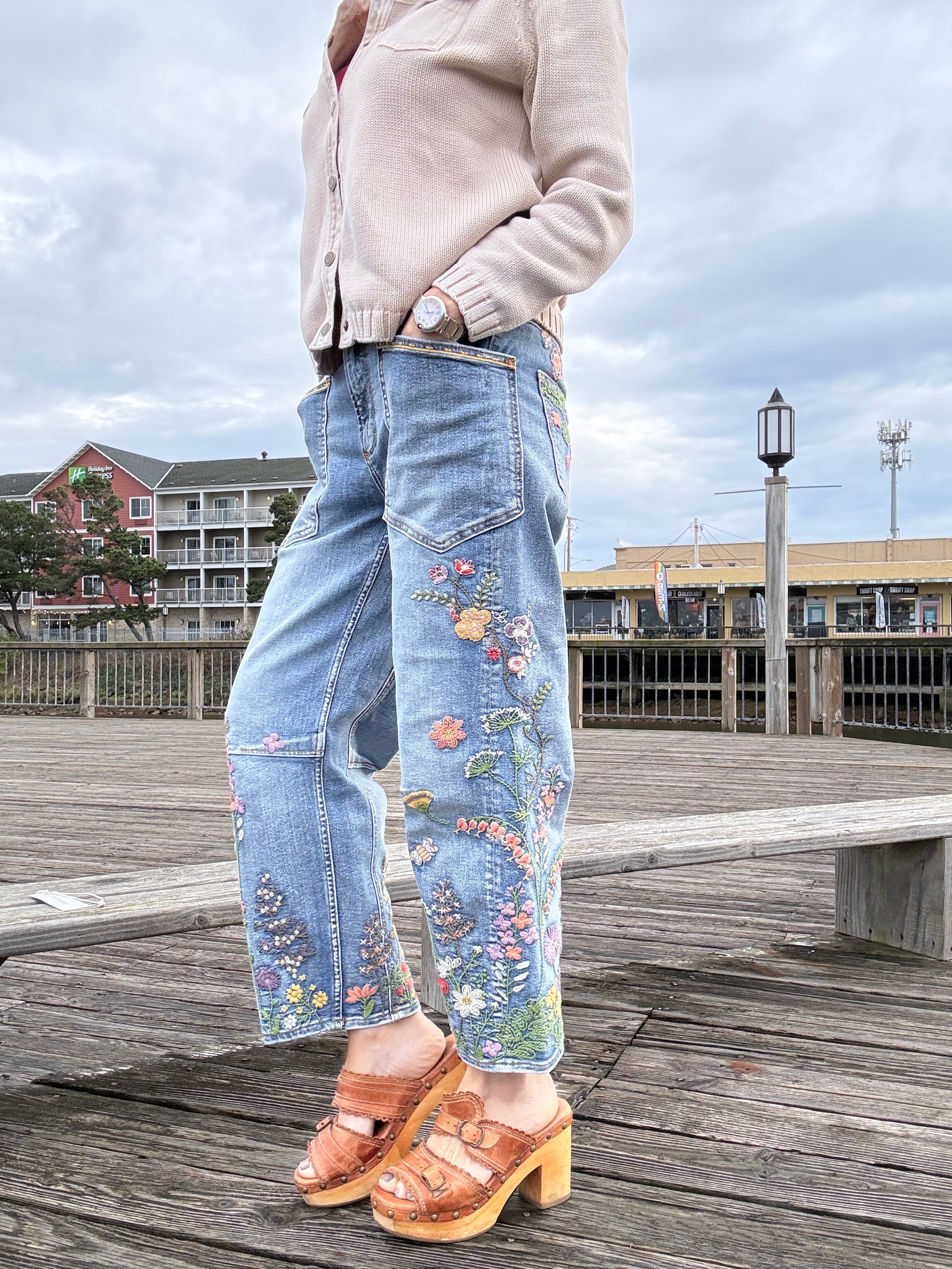 BARBIE X FLOWER FIELDS left side