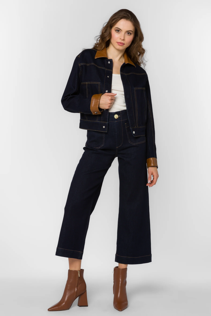 FINAL SALE |  Delphia LS Crop