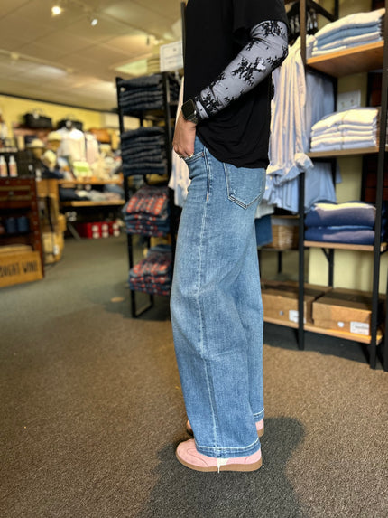 Mid Rise Medium Wash Ankle Wide Jeans, cherish-side