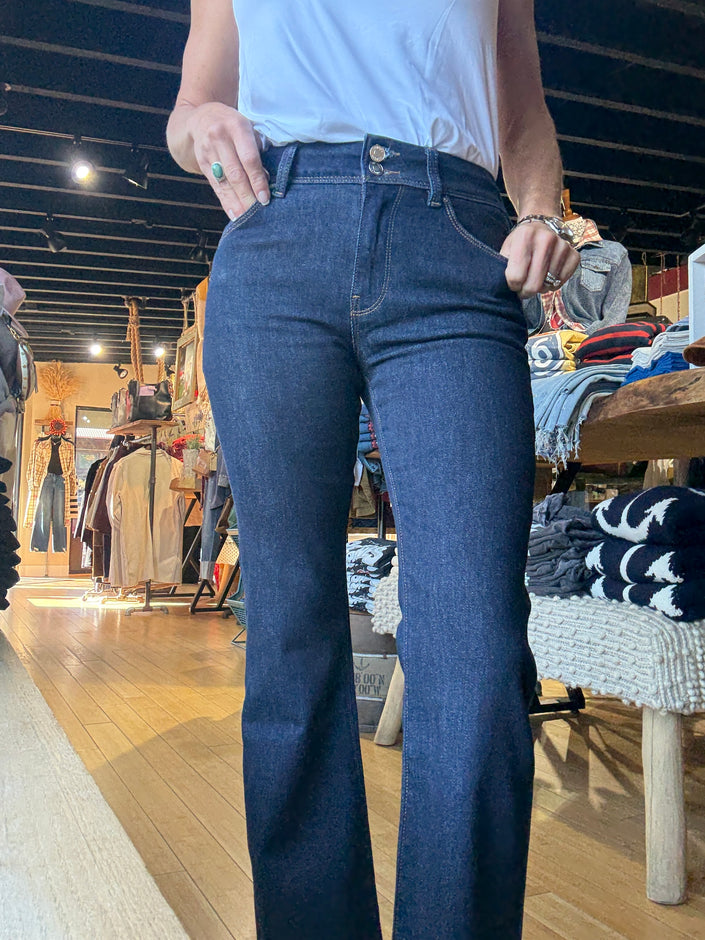 Dana Flare W/Flap Rinse Close up