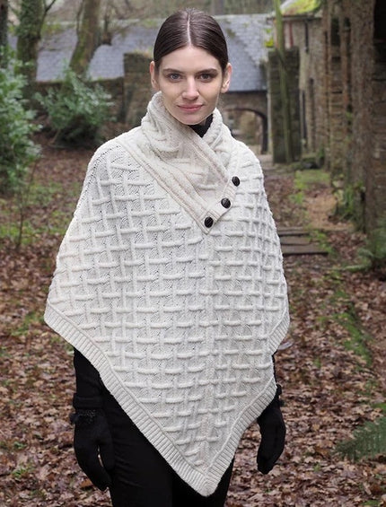 Nora Lattice Stitch Poncho, green-white