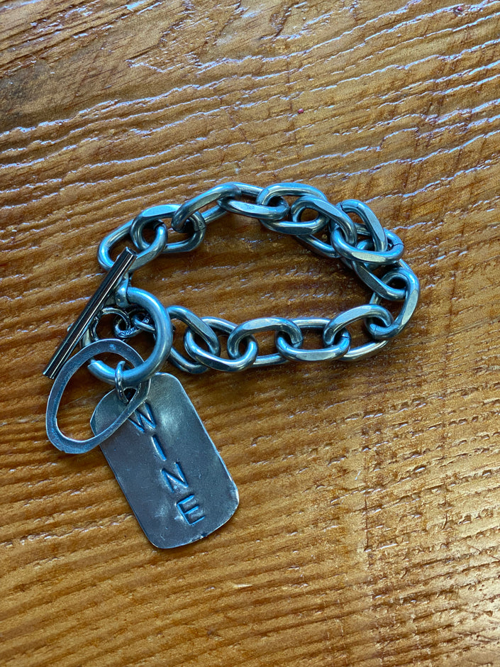 wine o bracelet display 