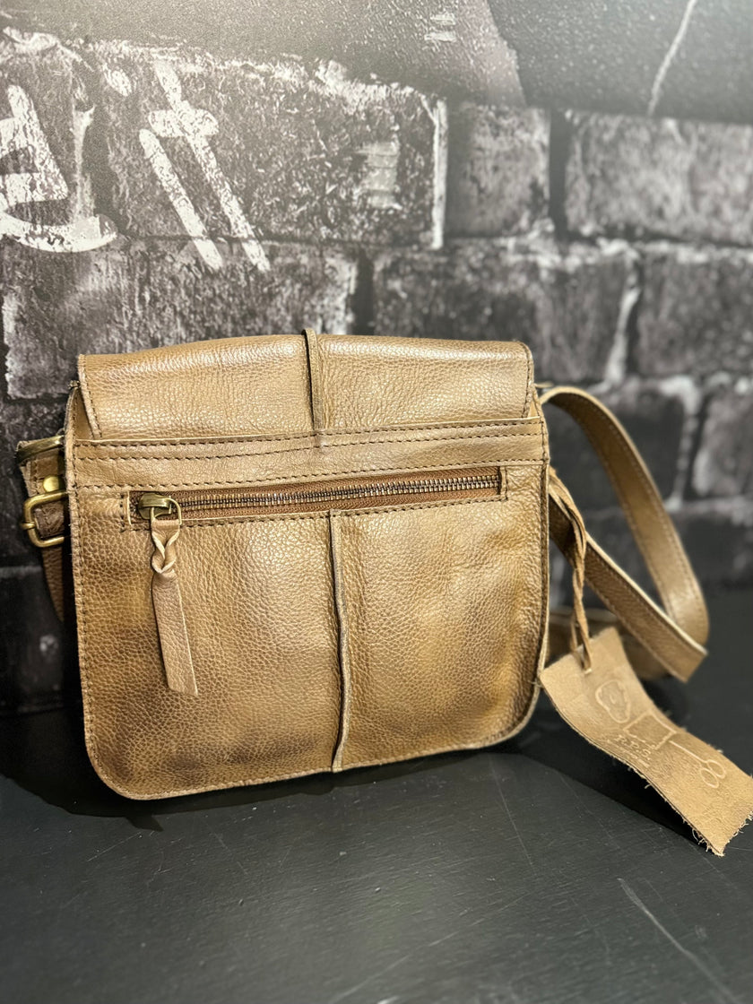 Essex Crossbody Wallet Bag