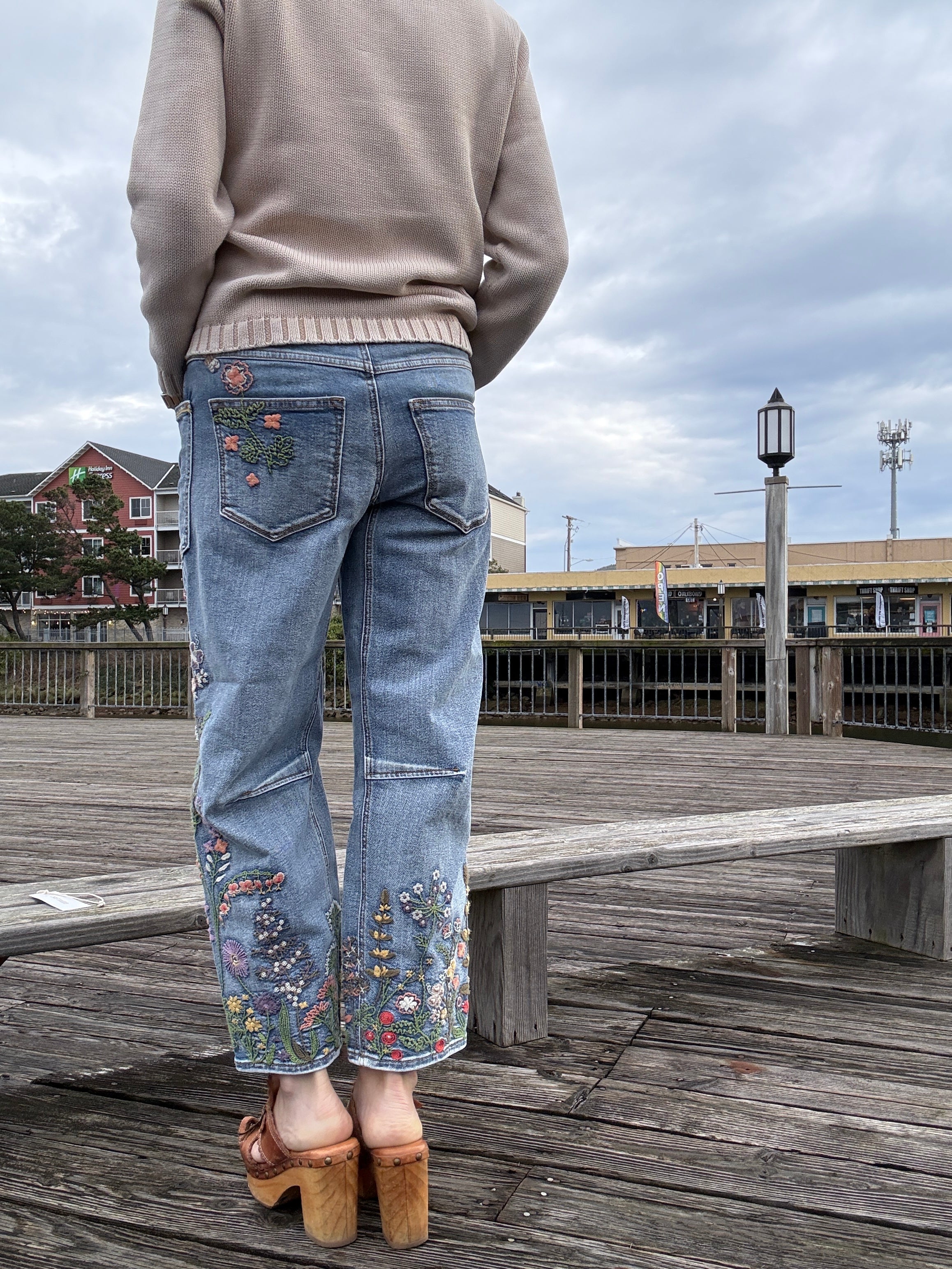 BARBIE X FLOWER FIELDS back