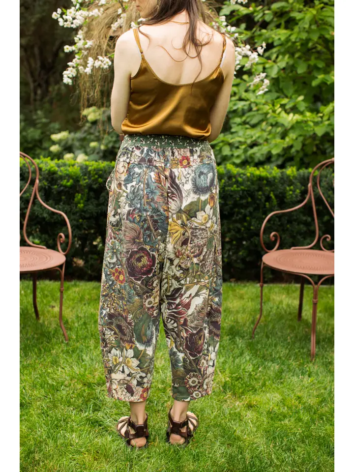 Love Grows Wild Boho Linen Cropped Pants | Bee Floral back