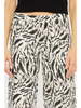 MID RISE PRINTED CROP WIDE LEG JEANS