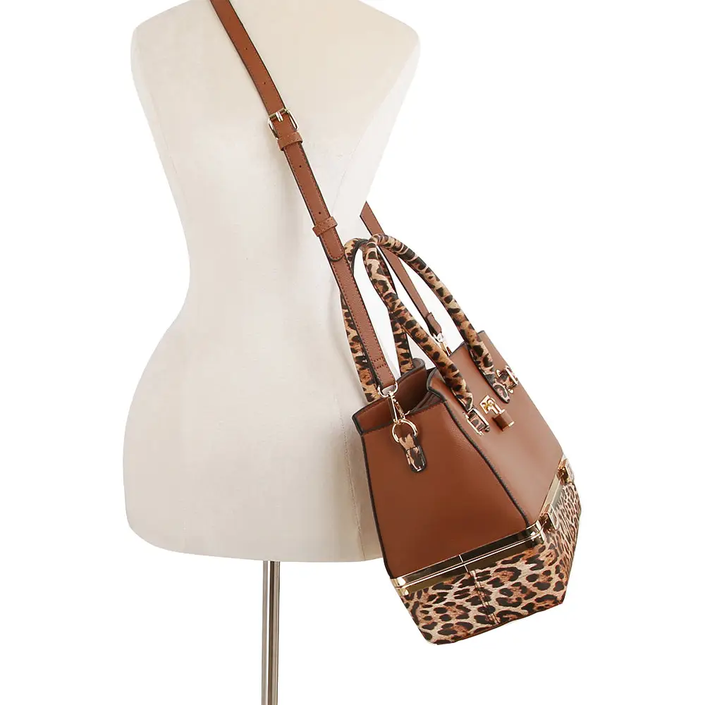 2 in 1 Cheetah Accent Handbag and Clutch brown size scale, side