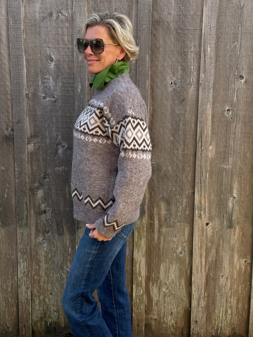Nordic Style Knit cardigan