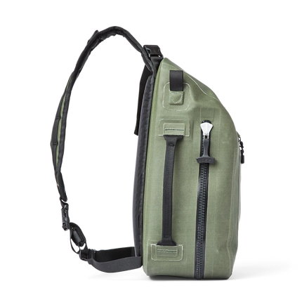 Filson Dry Sling Pack Green profile