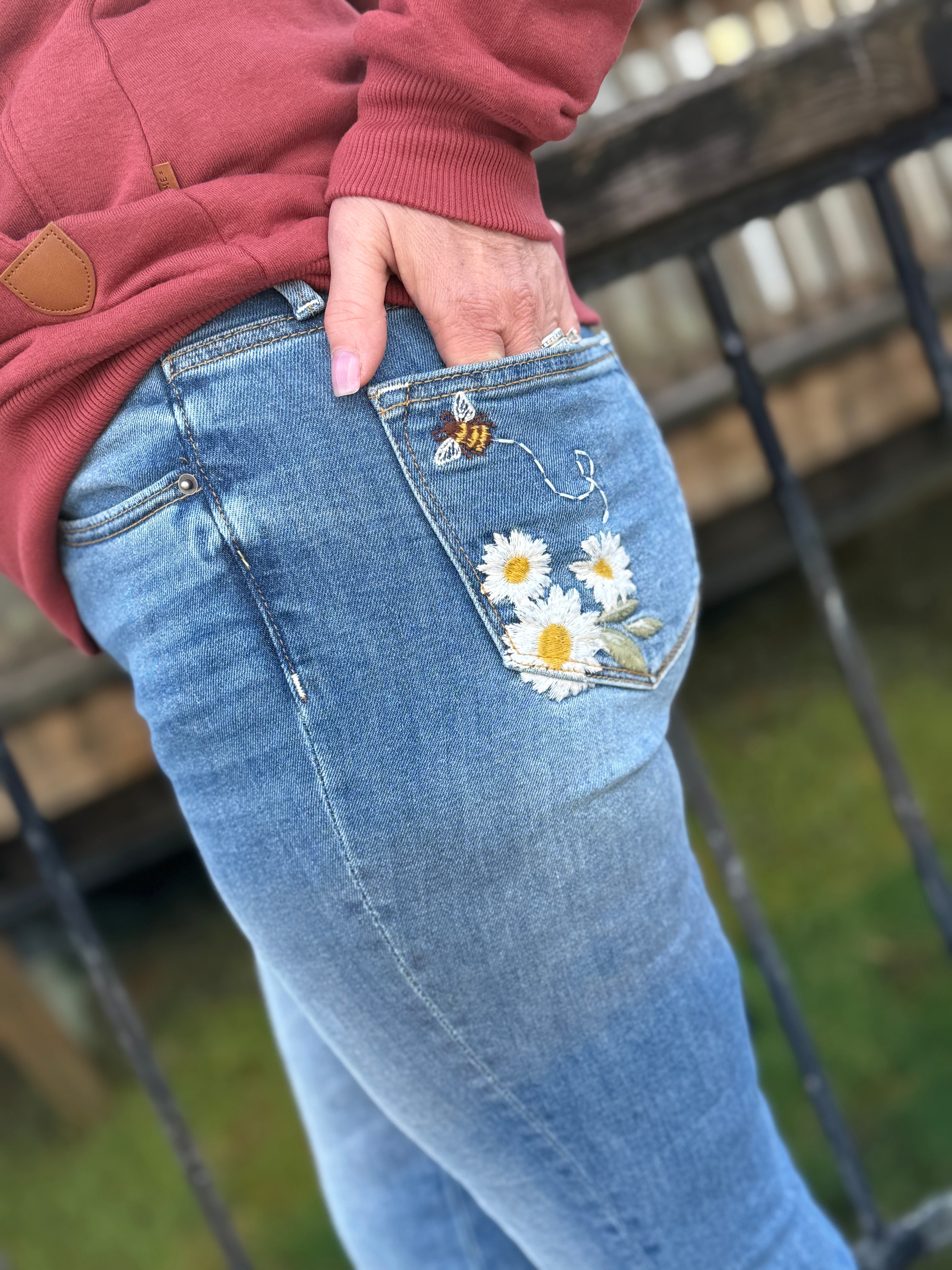 Driftwood Colette X Daisy Bee back pocket detail