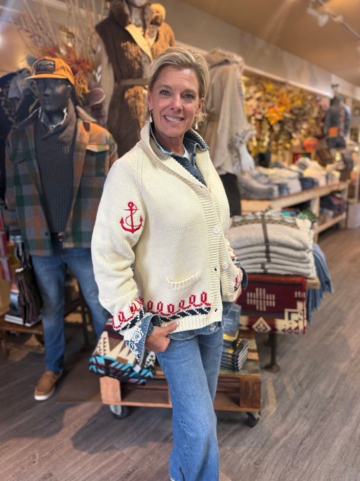 Pinch Me Crab Cardigan Cream side/front