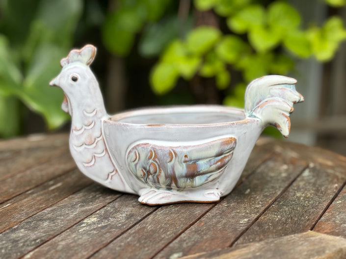Stoneware Chicken Shaped Sponge Holder/Soap Dish