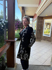 HEAVY TWILL COAT WI ANTIQUE ROSE EMB