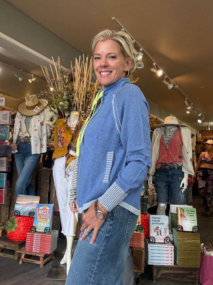 Women's Zip Up  Sweater W Green side