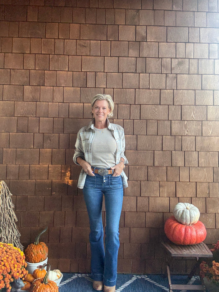 MID RISE FLARE WITH PATCH PK AND TROUSER HEM DETAILS front