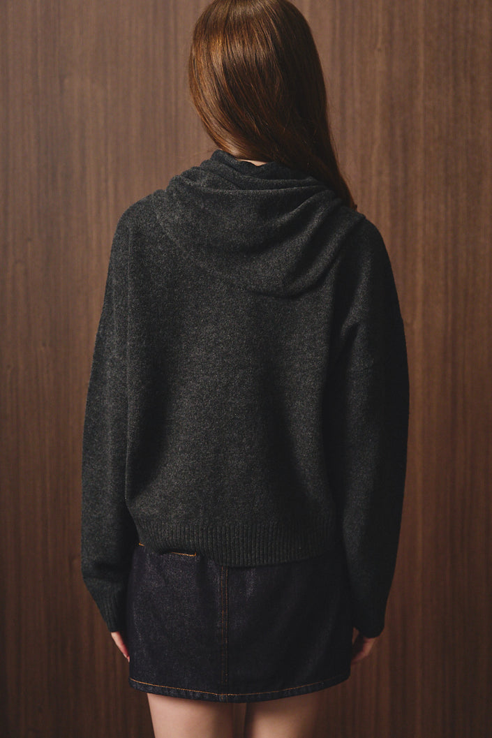 LS  Sweater with Triangular Scarf