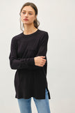 oversize lightweight sweater w pocket & slits