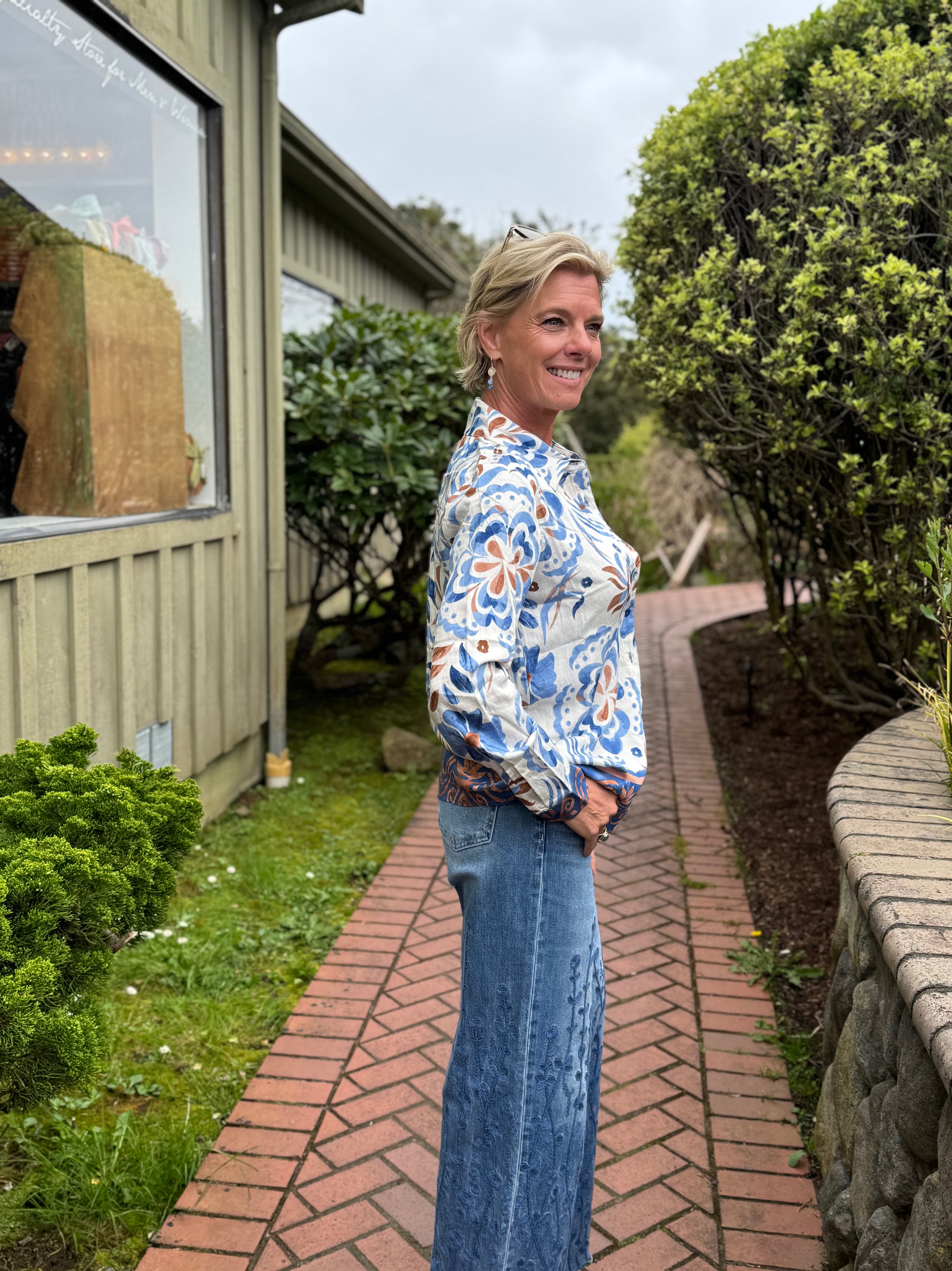 Soleil Border Blouse, blue cream tan print-side