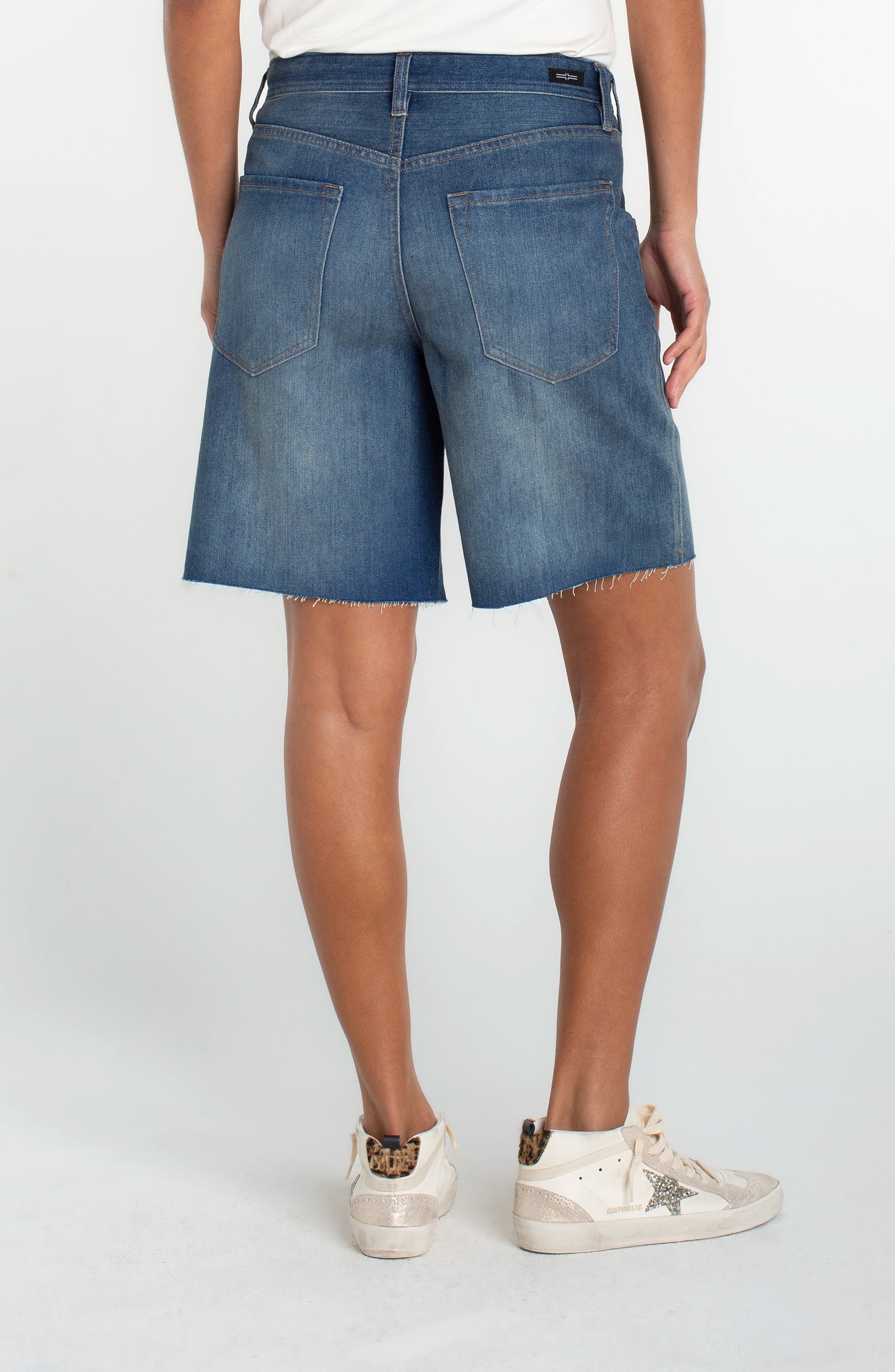 Vintage Cut-Off Short 9'