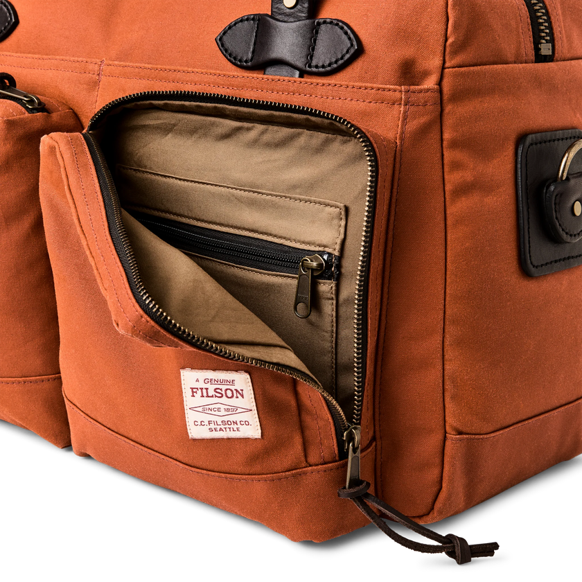 Filson 48hr duffle rust  close open