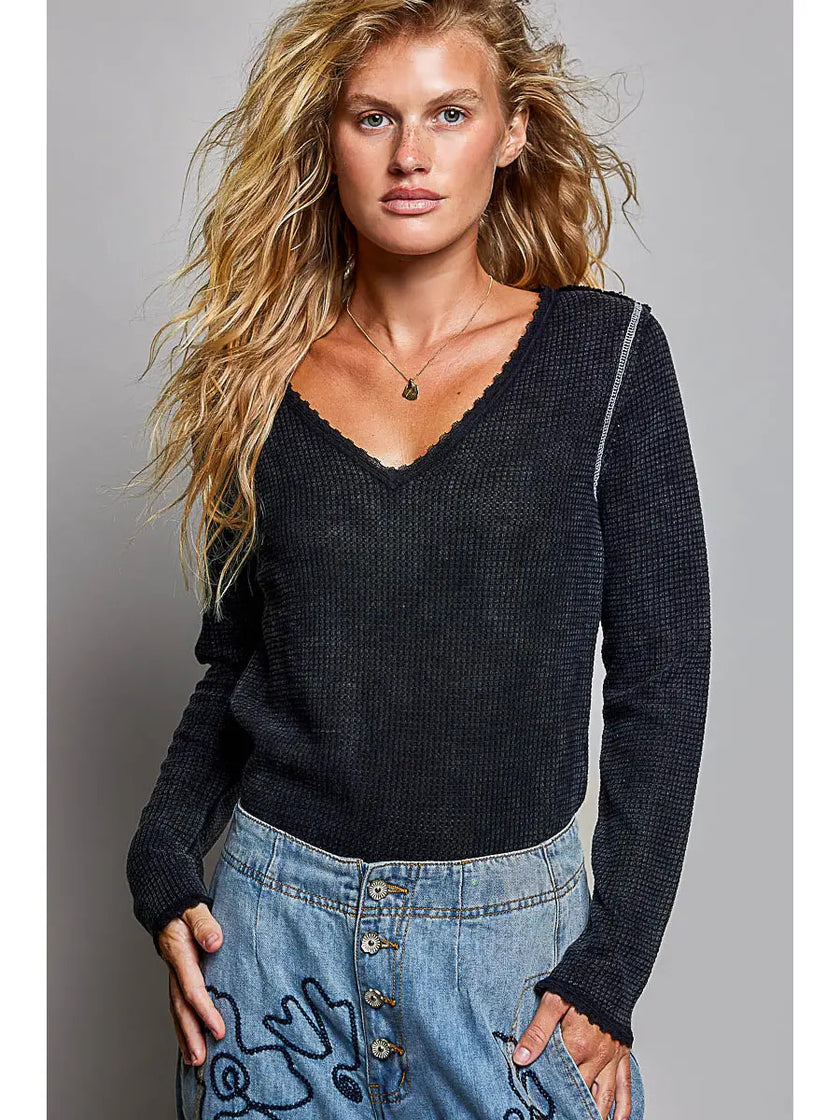 Bobbi Vintage Overlock Trim Knit Top