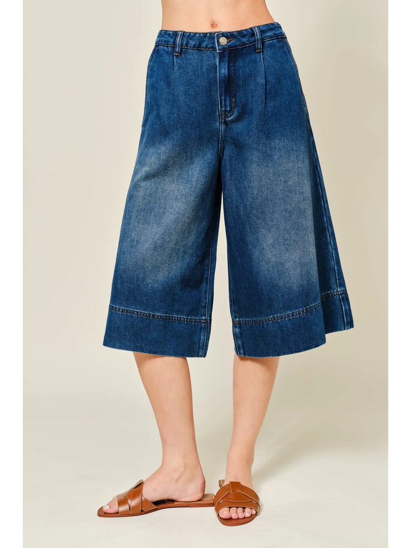 Soft denim Pleated Wide Leg Shorts