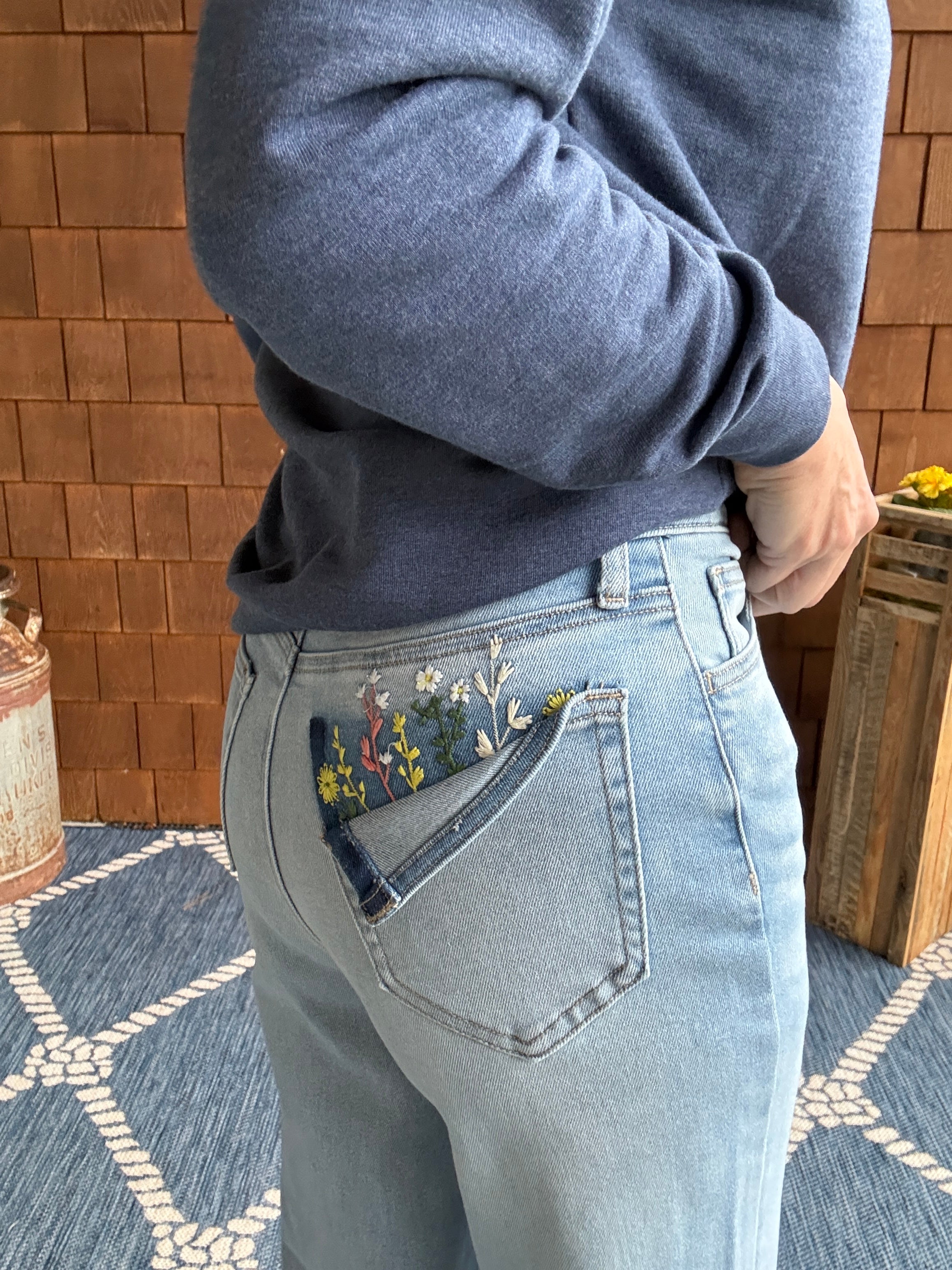 High Rise Embroidered Wide Leg back embroidered pocket