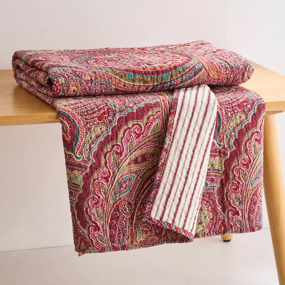 Spruce Quilted Throw Red