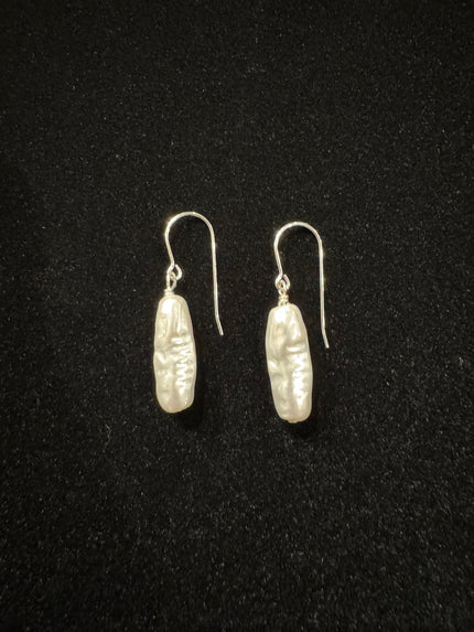 Mother of Pearl Drop Earring ew 25 3