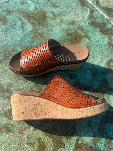 Much Better Wedge Cognac-top/side