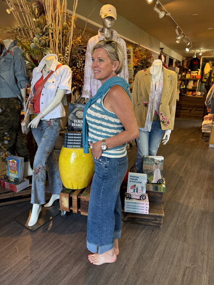 Cropped Cuffed wide Leg Jeans chalk blue side