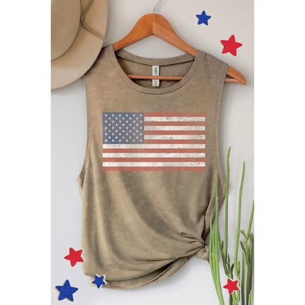 VINTAGE AMERICAN FLAGS GRAPHIC TANK TOP