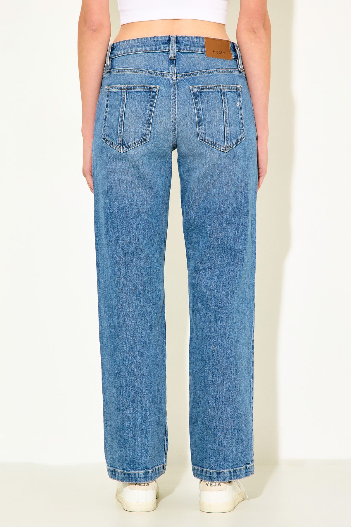 Mid Rise Ella Classic Straight