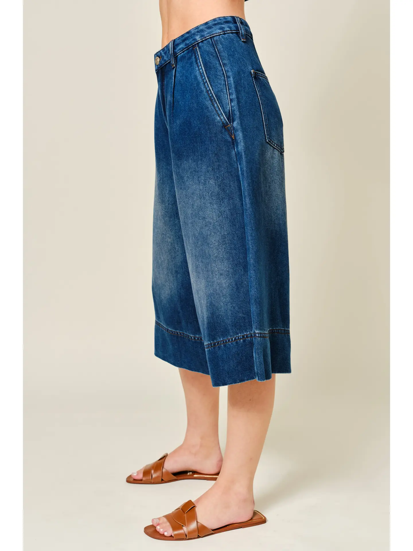 Soft denim Pleated Wide Leg Shorts