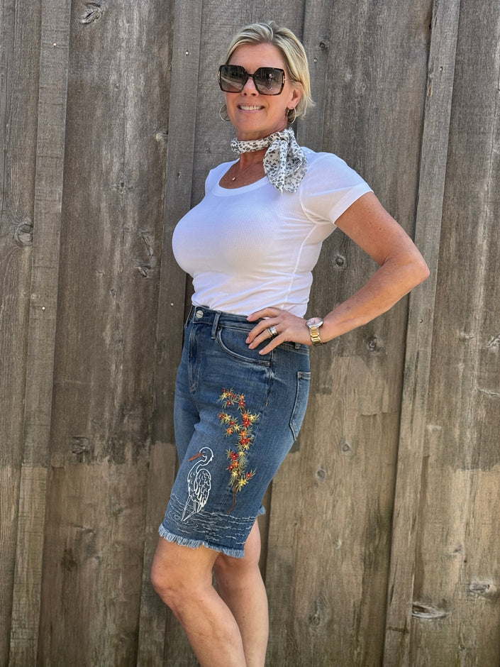 Driftwood BERMUDA SHORT X HERO front left leg