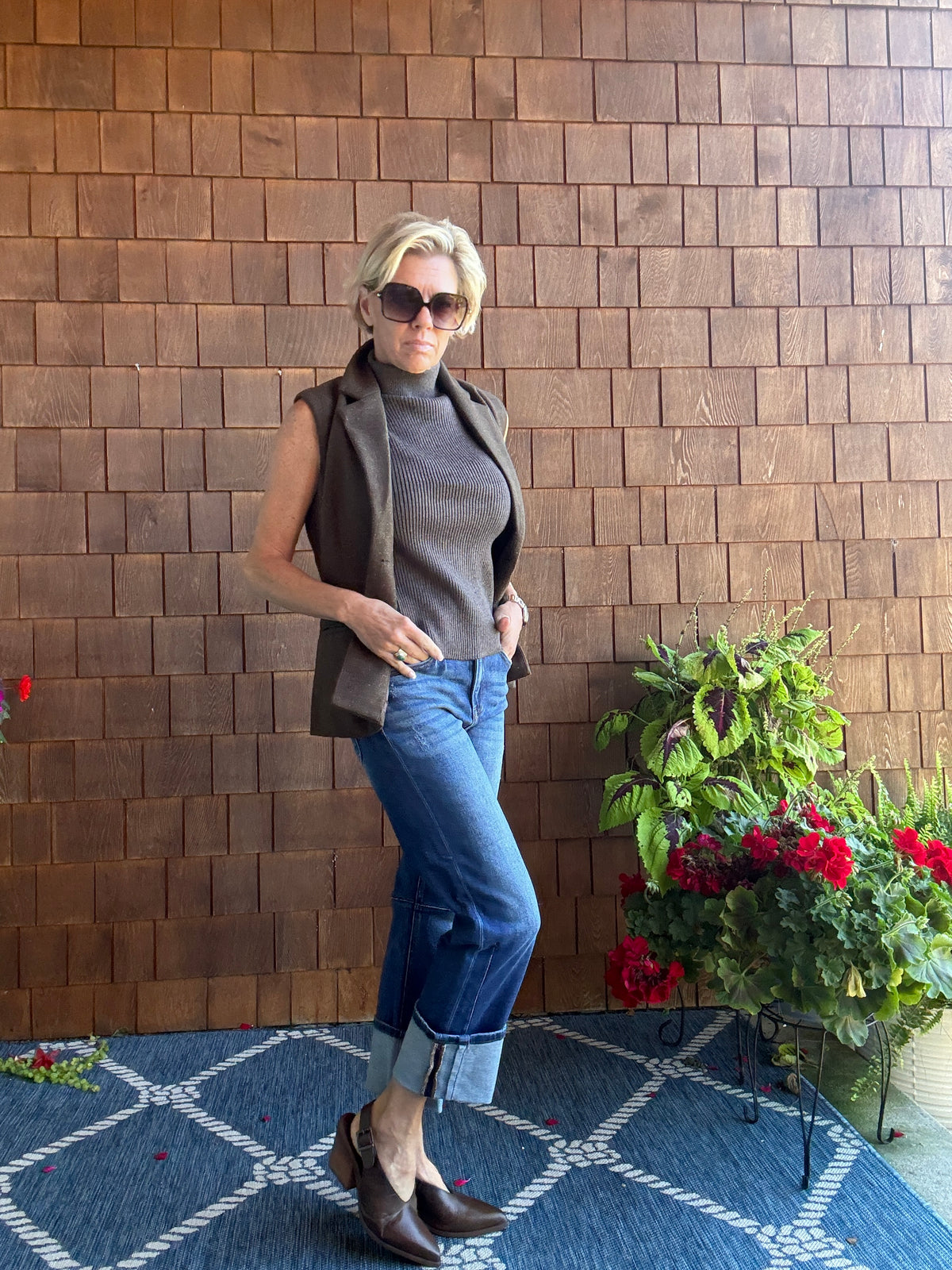 High Rise Straight Cuffed Hem Jeans -Stretchy