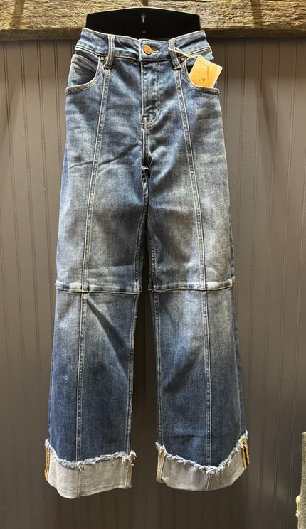 Slouchy Cropped Wide Jeans With Cuffed Hem front