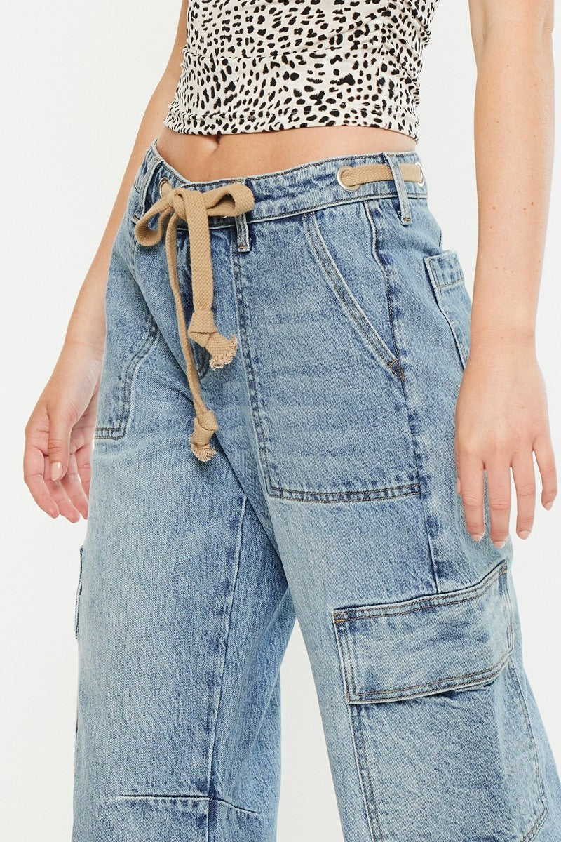 LOW SLUNG BAGGY JEANS