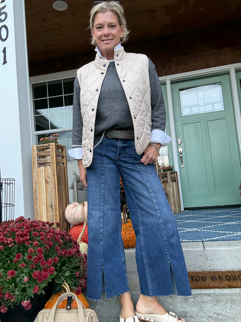 Mid Rise Crop Wide Front Slit Detailed Jeans