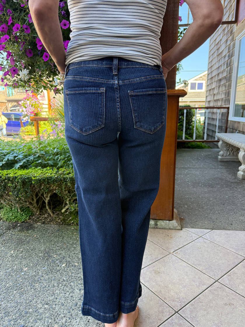 Mid Rise Crop Wide Front Seamed Detailed Jeans