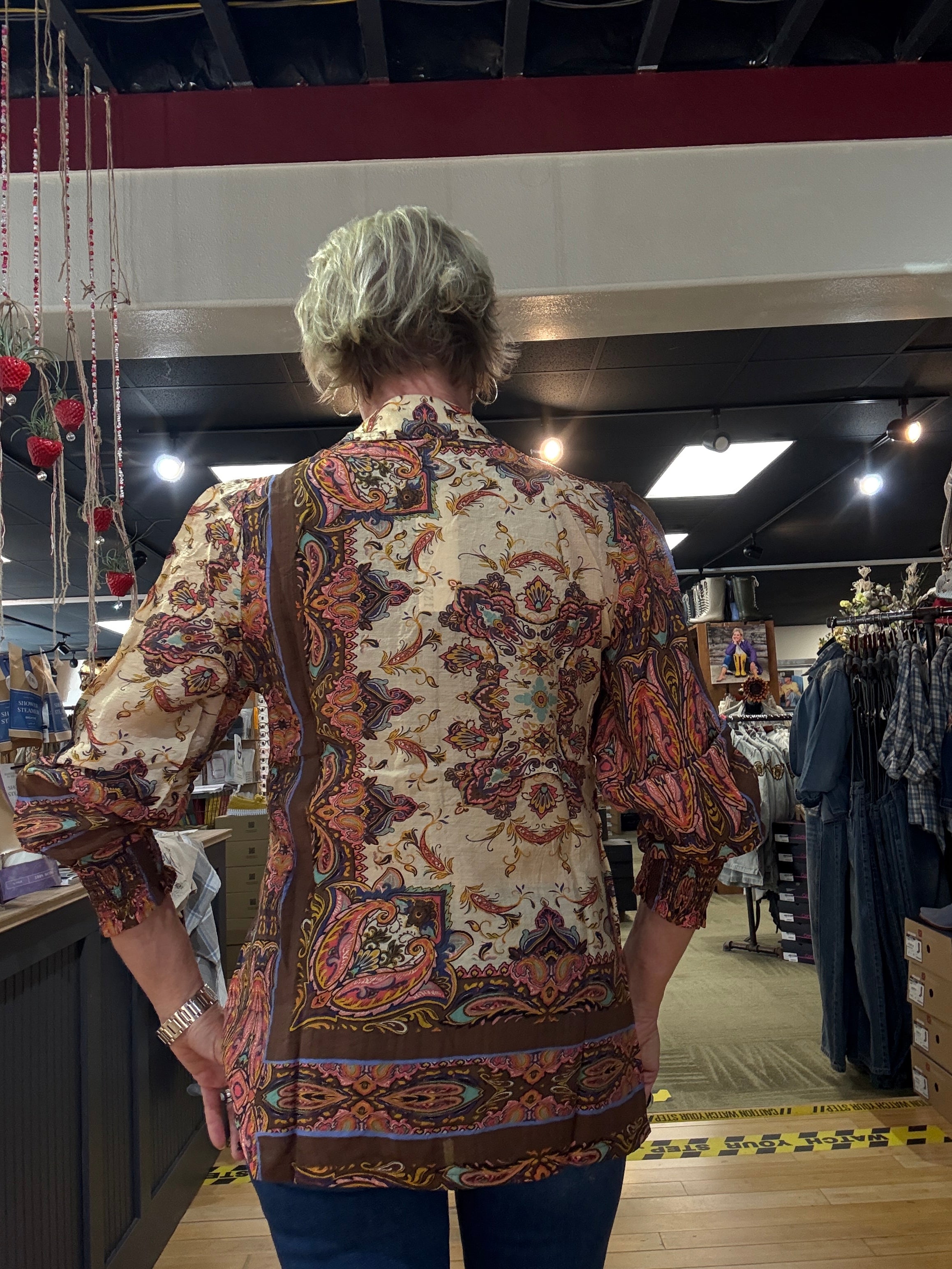 PRINT VOILE BUTTON FRONT SHIRT olive back