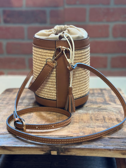 Bucket Bag in Brushed Genuine Leather and Raffia 18x13x16 cm | Leather with shoulder strap and hand strap
