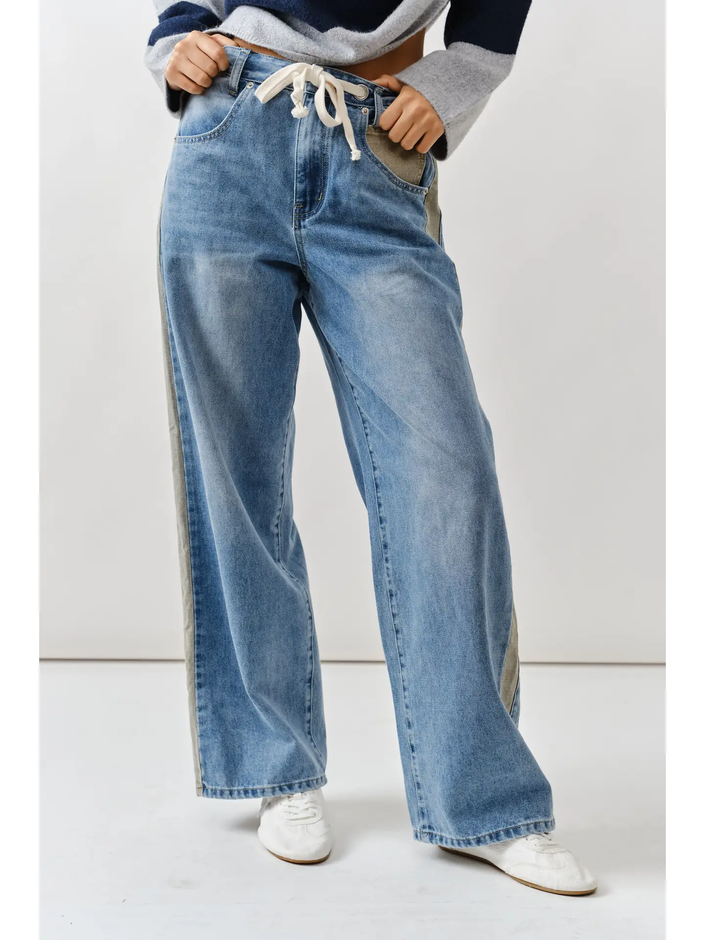 Contrast Line Detail Slouchy Straight Jean front