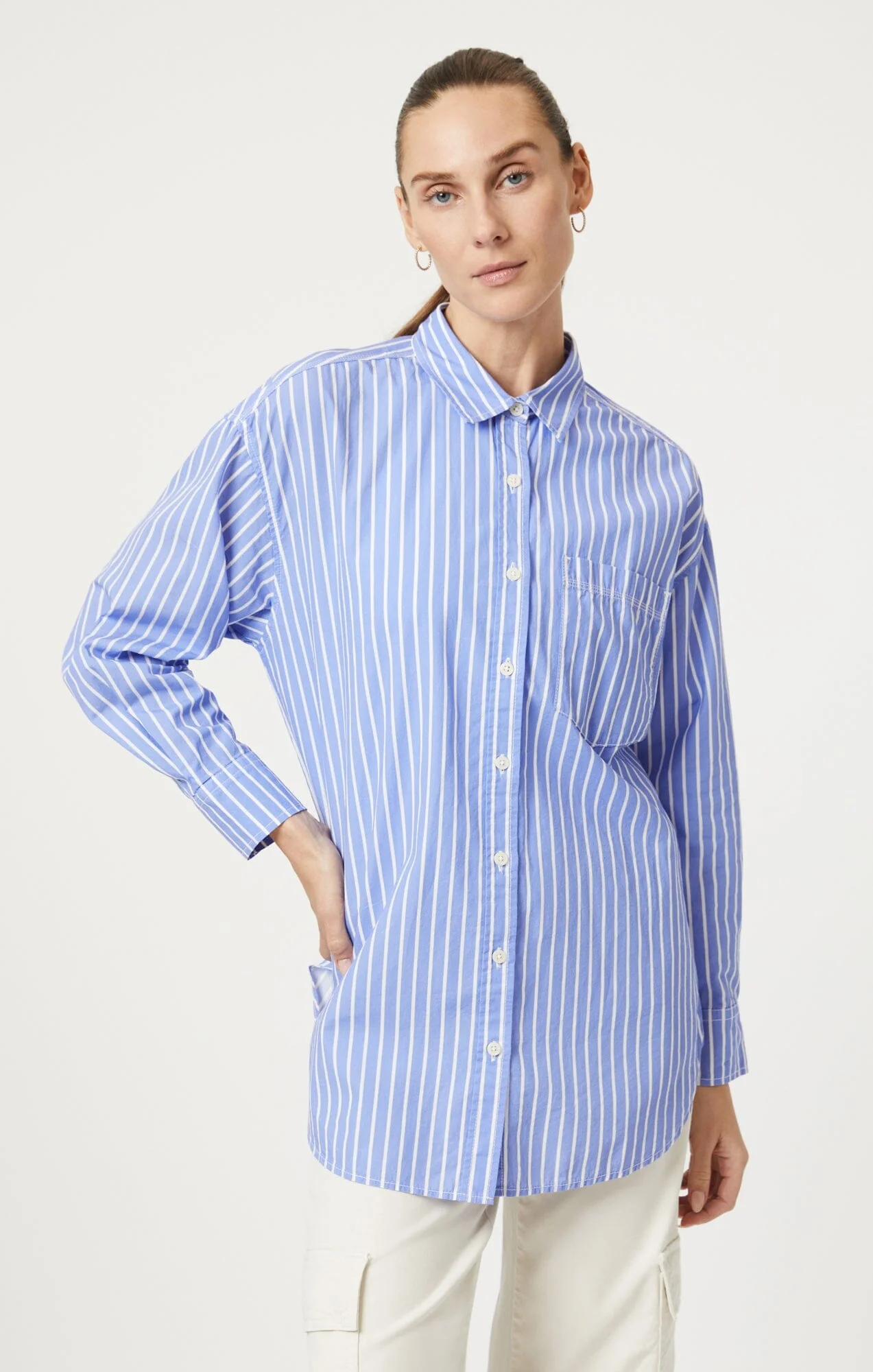 Tress Long Sleeve Shirt front buttoned