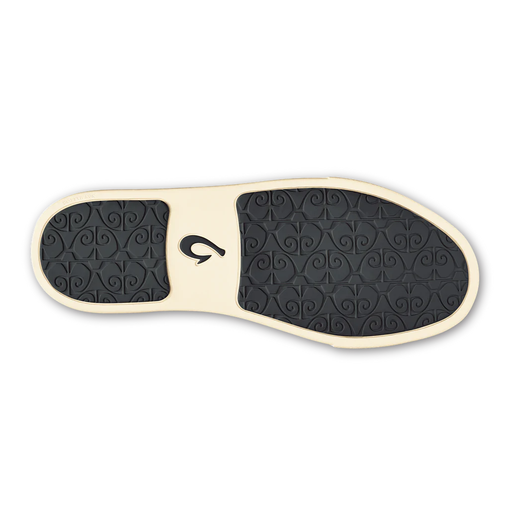 Pehuea Women's Sneaker Shoes - Pavement sole