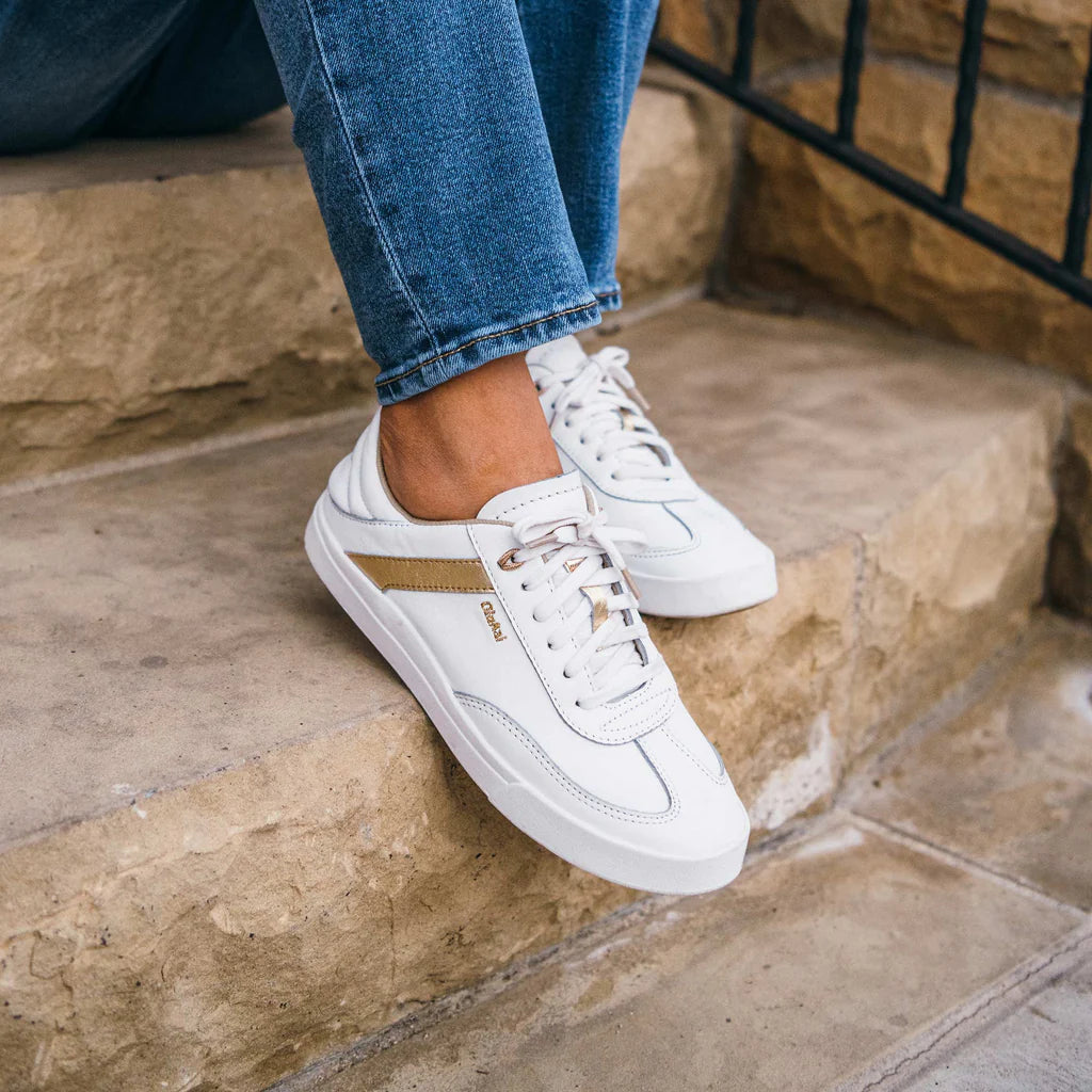 Hā‘upu Women's Leather Sneaker - White close