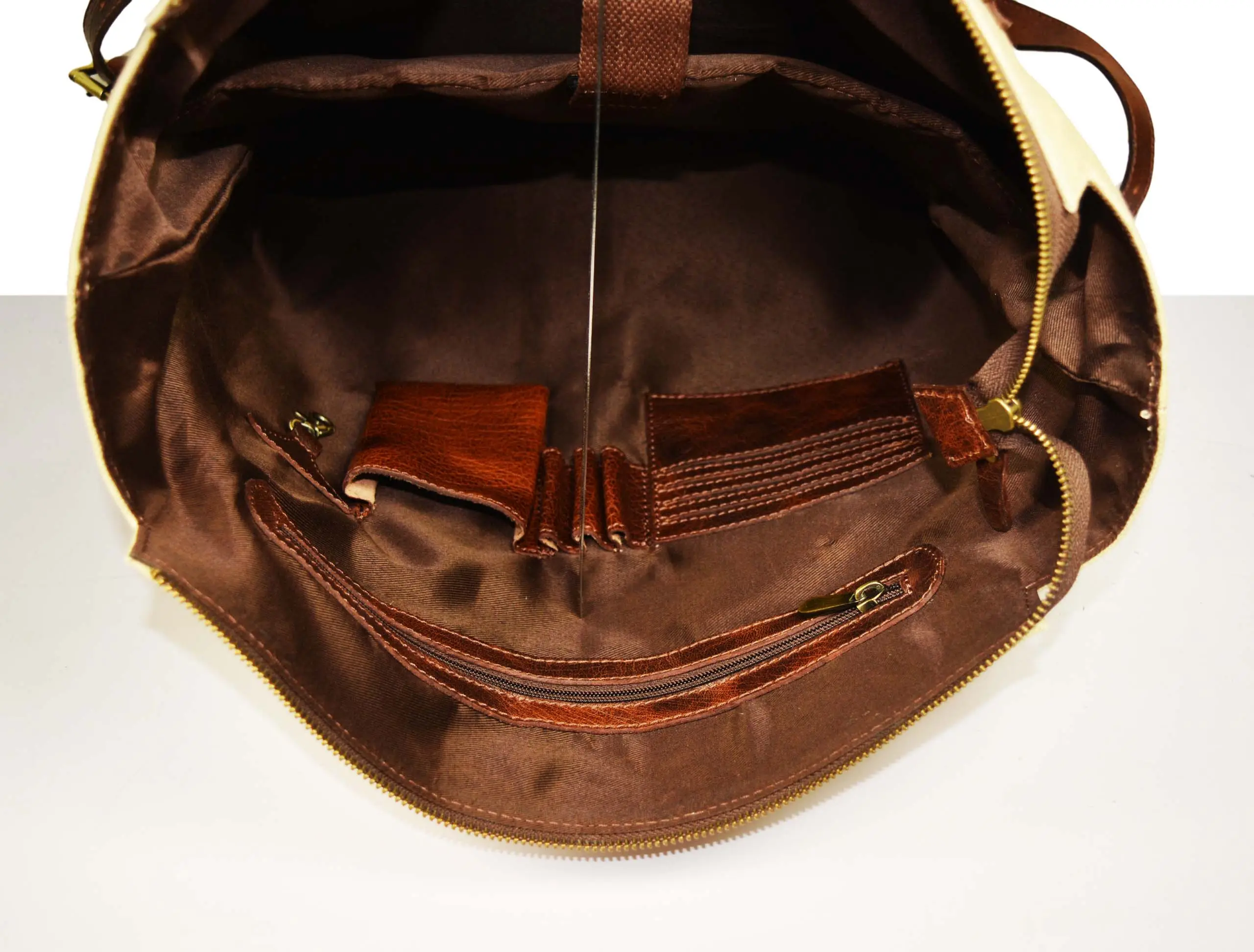 Leather Canvas BackPack - Rucksack Macaroon open