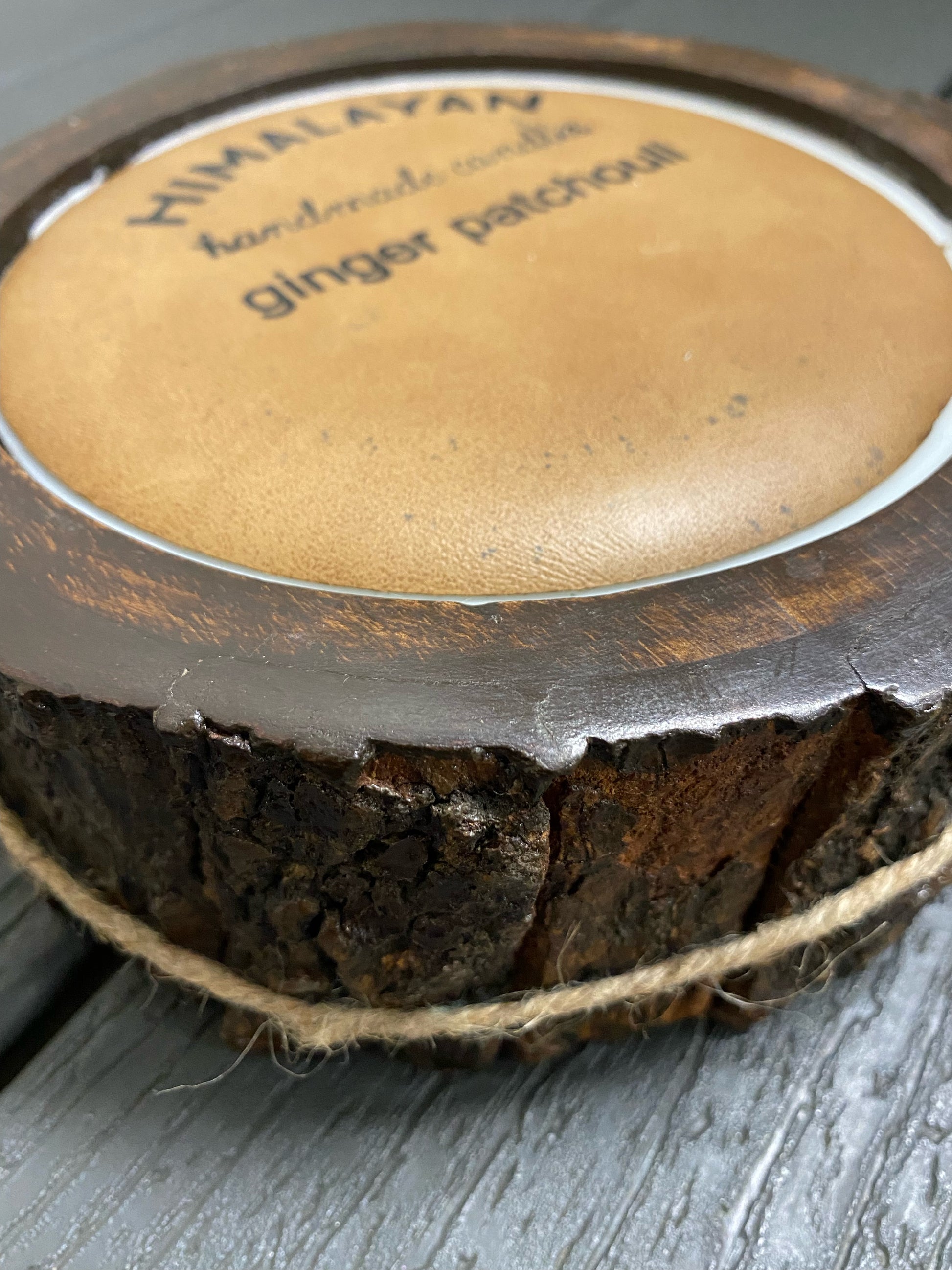 Himalayan Tree Bark Pot Candle - Medium - Ginger Patchouli side