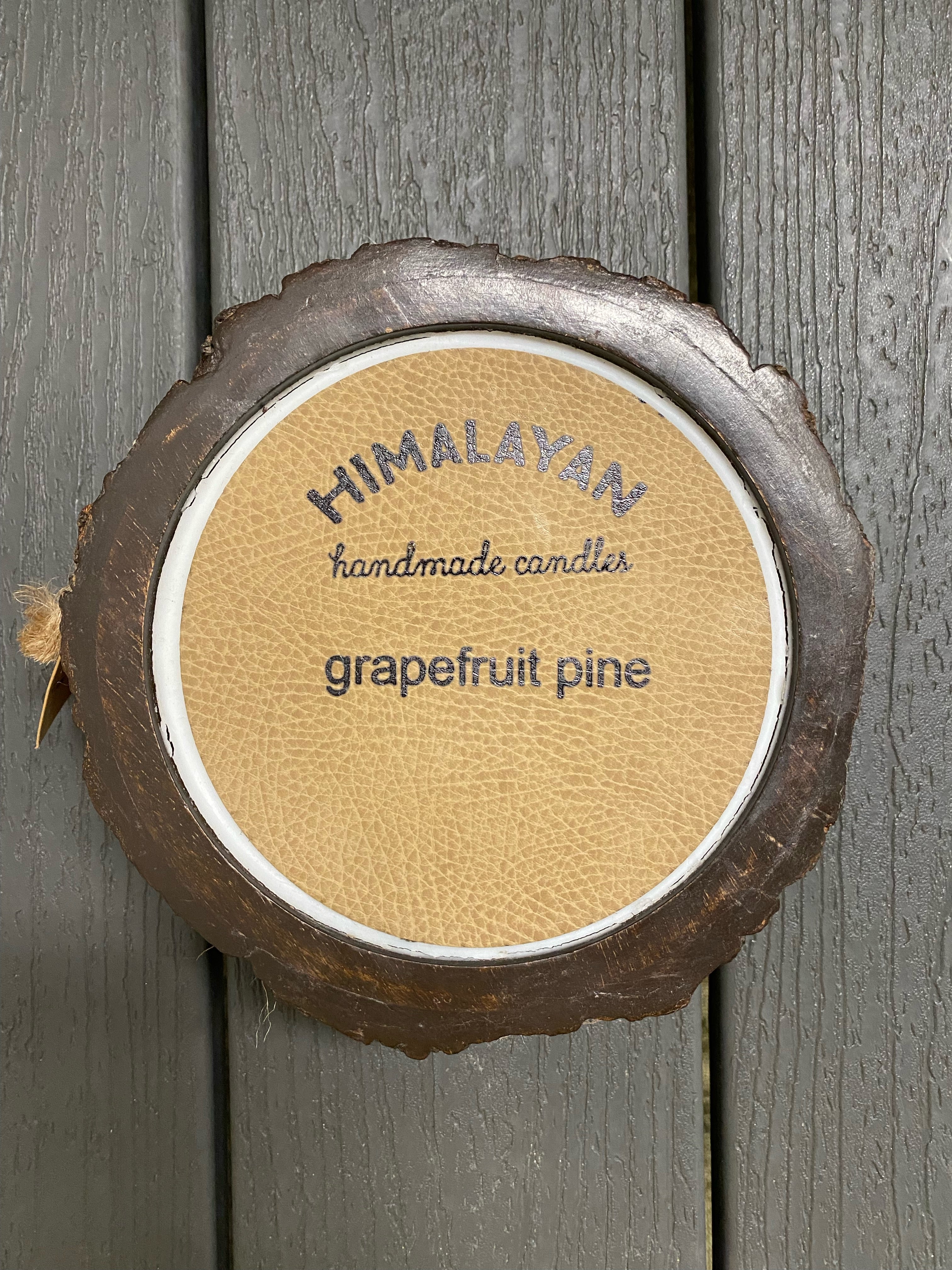 Himalayan Tree Bark Pot Candle - Medium - Grapefruit Pine top